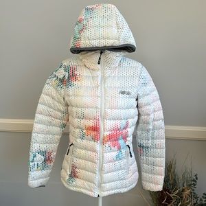 New Balance and 686 Outdoor Collection. Special Collaboration. Size M.